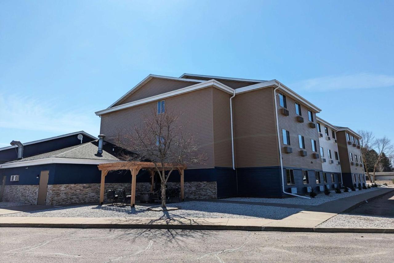 Americinn By Wyndham Tomahawk Bagian luar foto