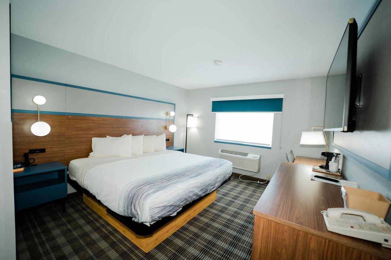 Americinn By Wyndham Tomahawk Bagian luar foto