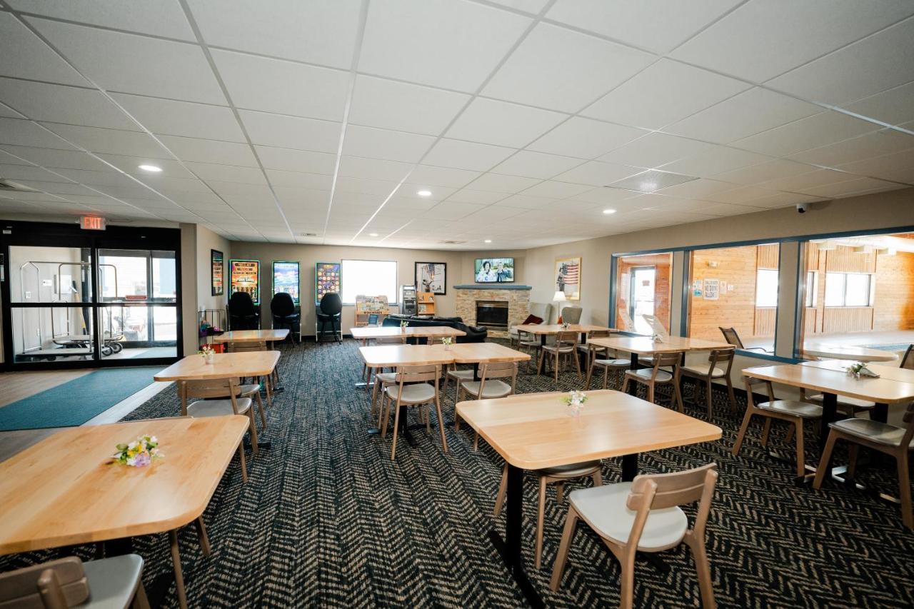 Americinn By Wyndham Tomahawk Bagian luar foto