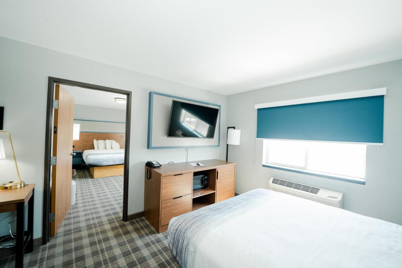 Americinn By Wyndham Tomahawk Bagian luar foto