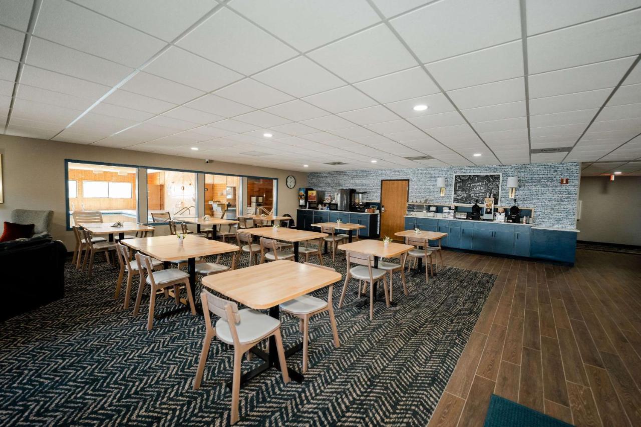 Americinn By Wyndham Tomahawk Bagian luar foto