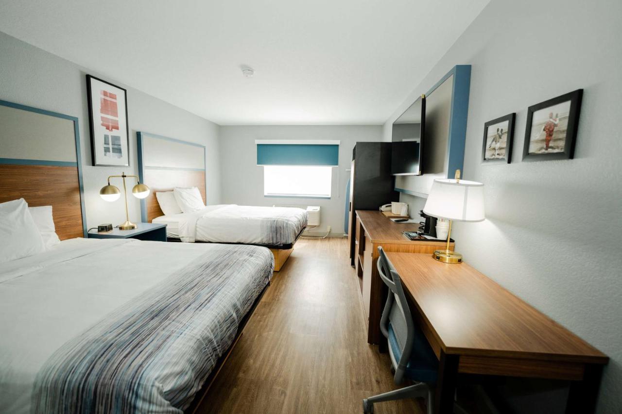 Americinn By Wyndham Tomahawk Bagian luar foto