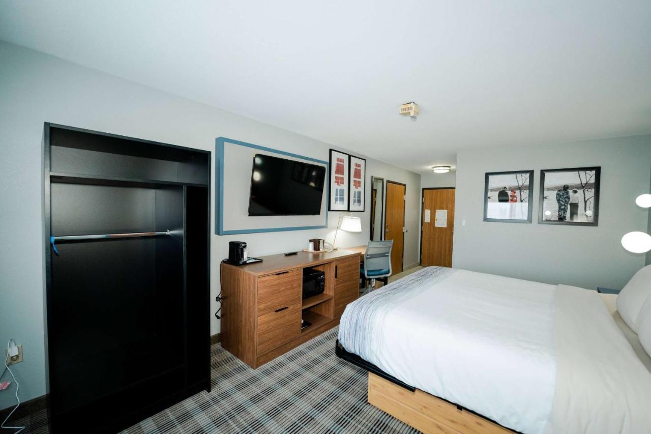 Americinn By Wyndham Tomahawk Bagian luar foto