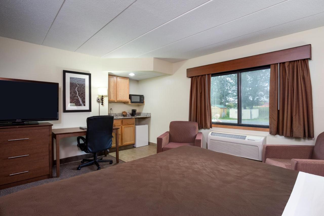 Americinn By Wyndham Tomahawk Bagian luar foto