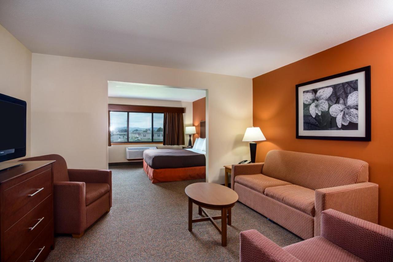 Americinn By Wyndham Tomahawk Bagian luar foto